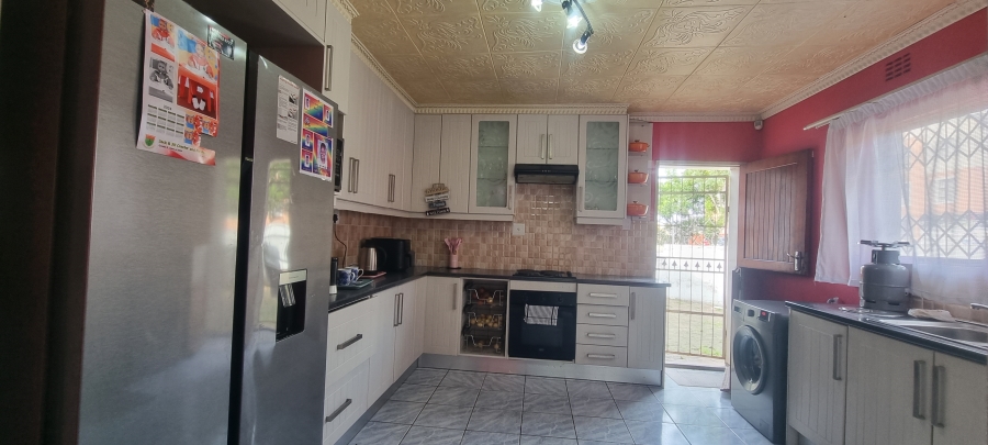 4 Bedroom Property for Sale in Amalinda Eastern Cape